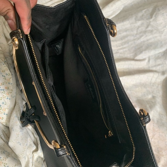 BEBE HANDBAG FOR SALE - Picture 6 of 6